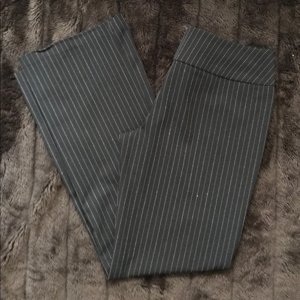 Zoey Beth Pinstripe Pants Size Small Black/White